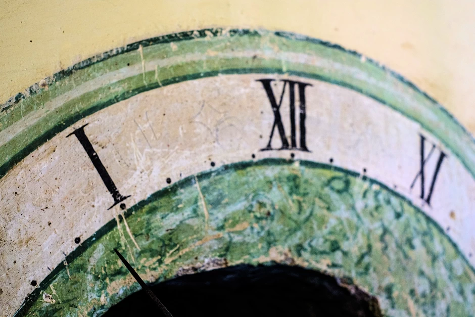 Innovación y tradición: El futuro de los relojes monumentales